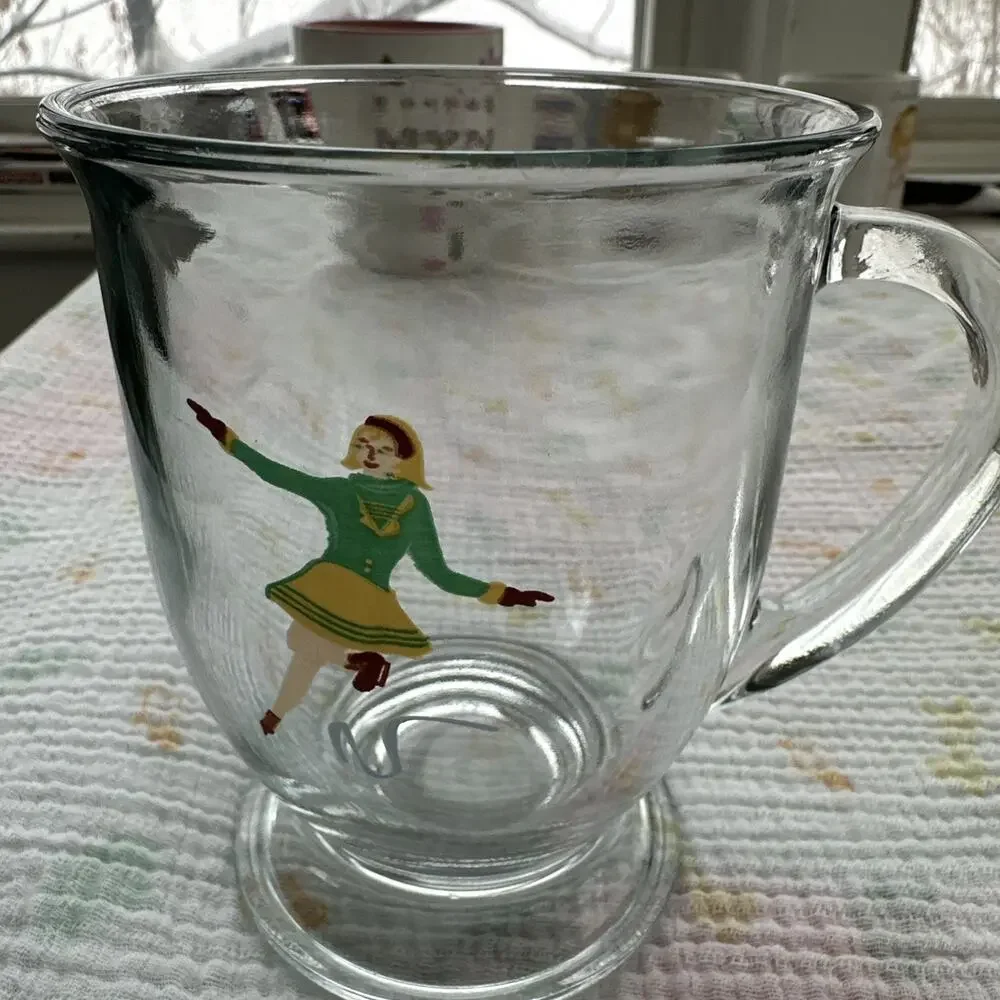Williams Sonoma Vintage Winter Sports Skating Sledding Glass Coffee Mugs Set/2
